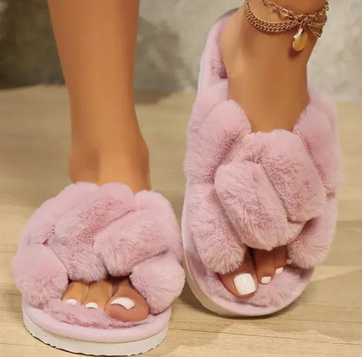 Pink fluffy slide sandals for cozy everyday comfort, soft fuzzy texture, women's slip-on shoes